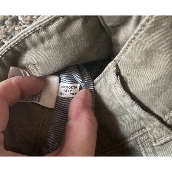 💎AEO Women’s Green Artist Cropped Pants, 90s, Y2K, Stretch, Spring. Size 0 - Picture 8 of 9